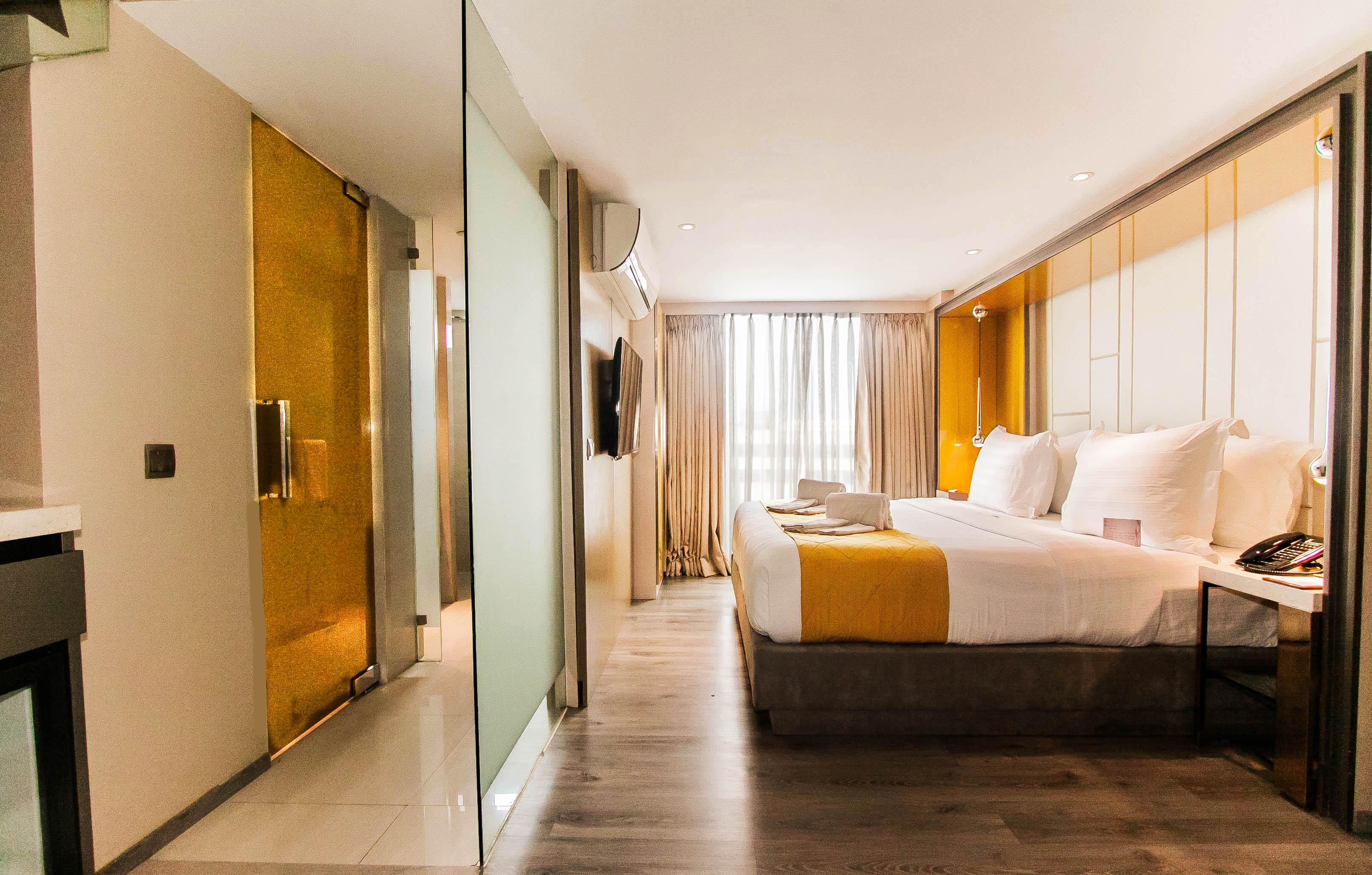 טקלובן Hotel Xyz מראה חיצוני תמונה