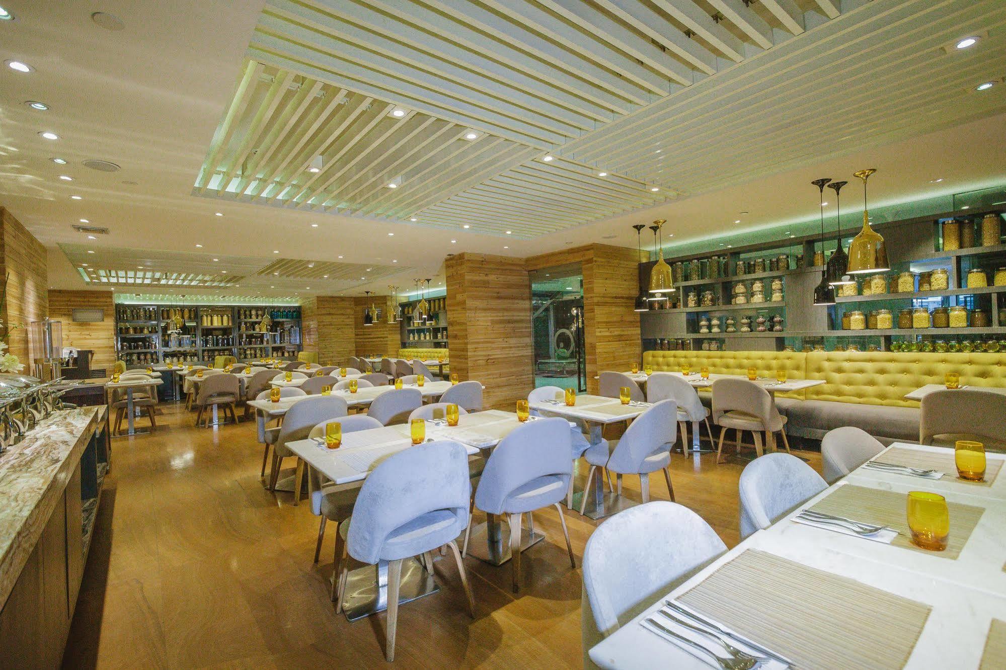 טקלובן Hotel Xyz מראה חיצוני תמונה