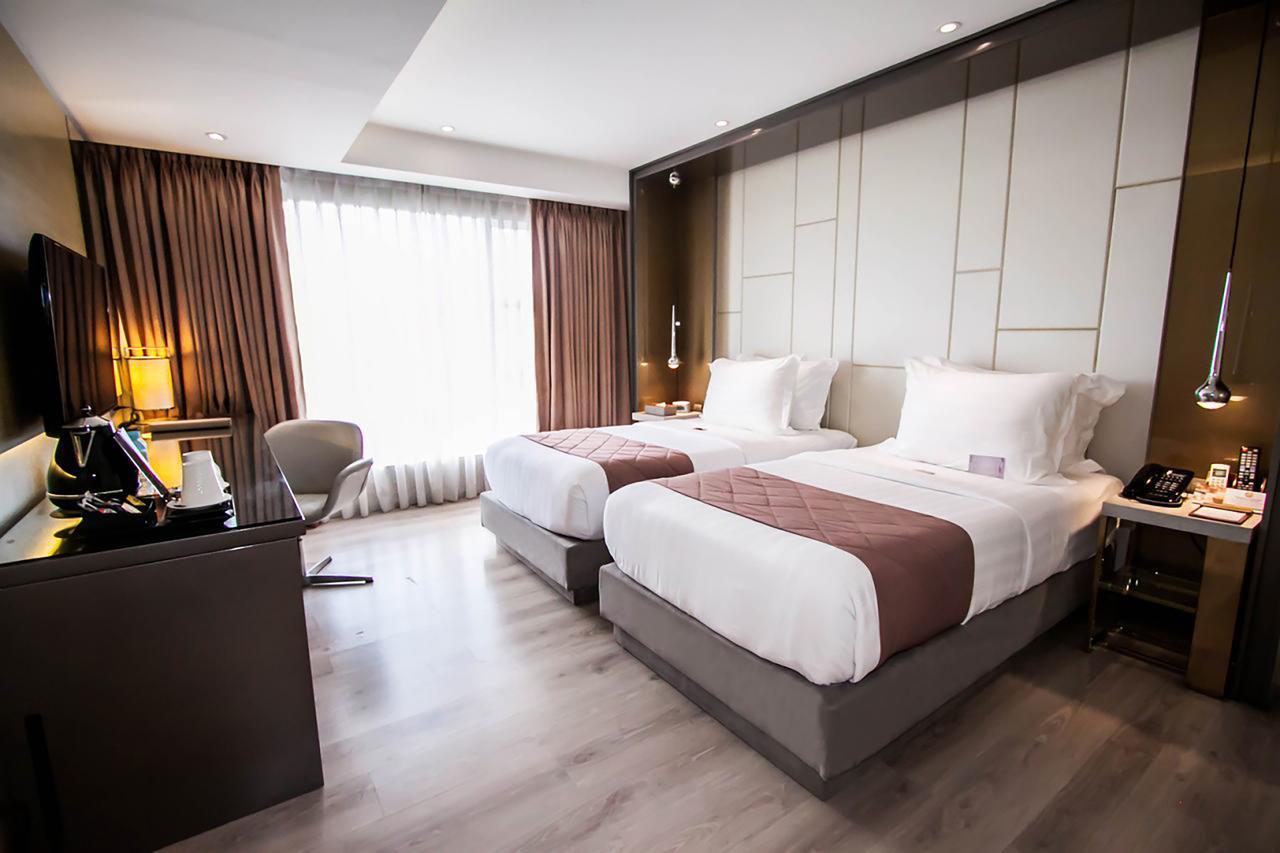 טקלובן Hotel Xyz מראה חיצוני תמונה